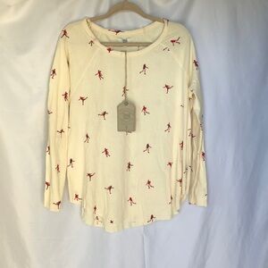 BELK TRUE CRAFT long sleeve Ivory/white cotton top. Size 0X. Red skater print.